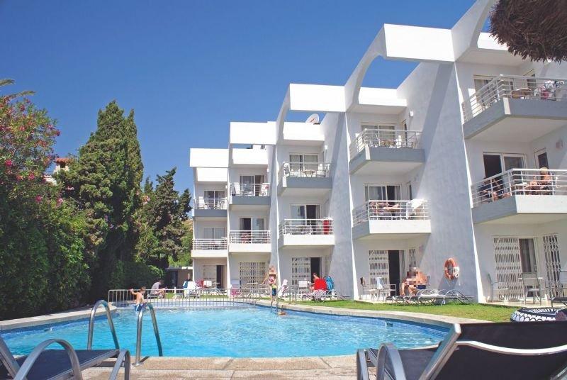 Apartamentos Bellamar Port de Pollenca Exterior photo